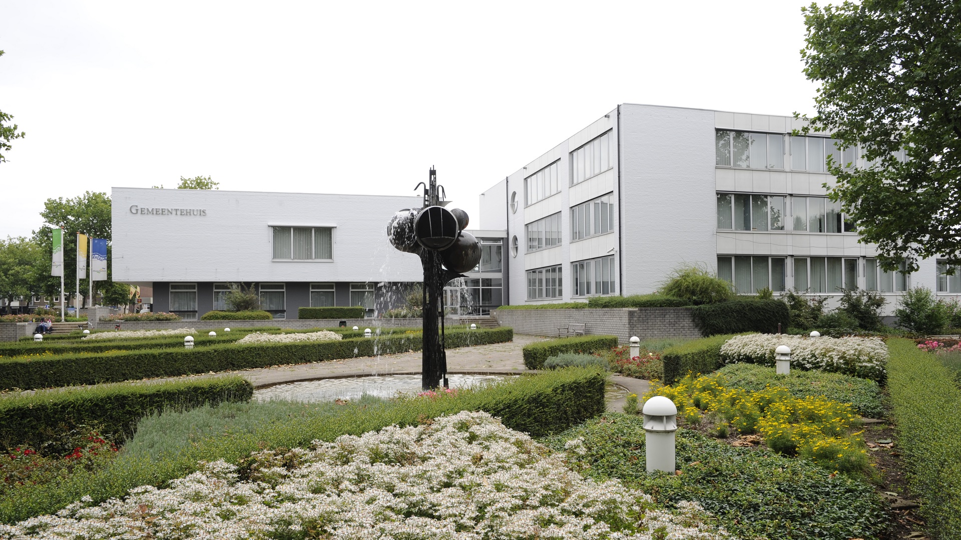 gemeentehuis-voorgrond